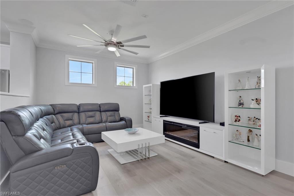 CORKSCREW ESTATES - Residential