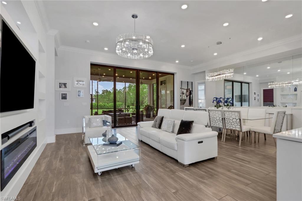 CORKSCREW ESTATES - Residential