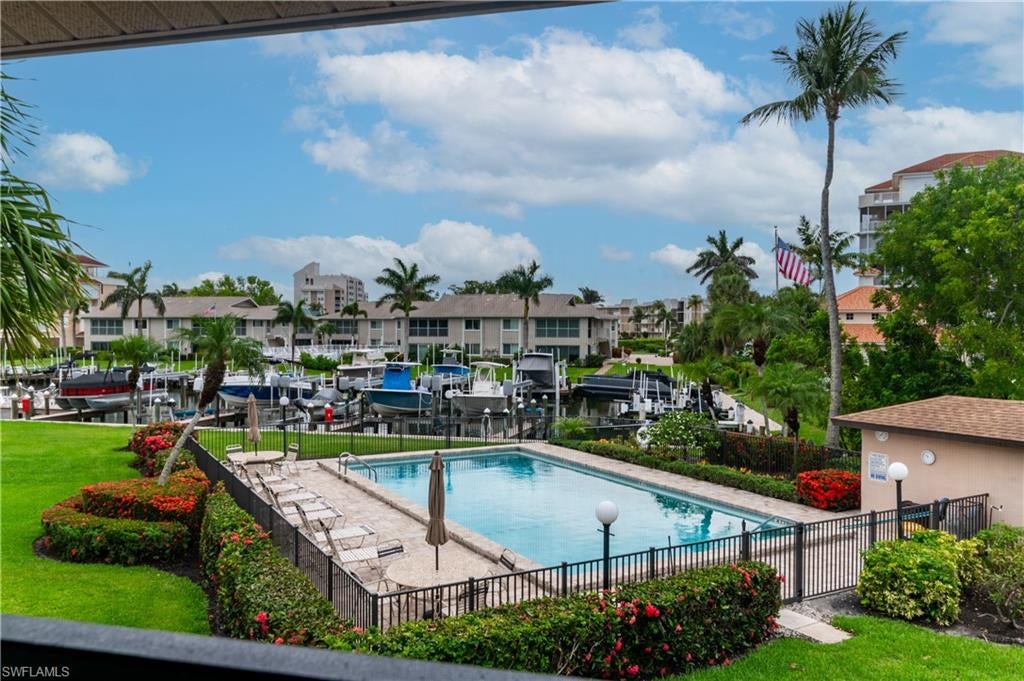LIDO CLUB OF MARCO - Residential