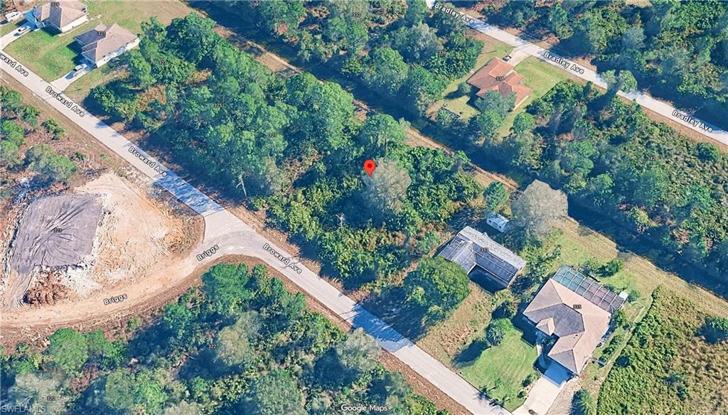 LEHIGH ACRES - Land