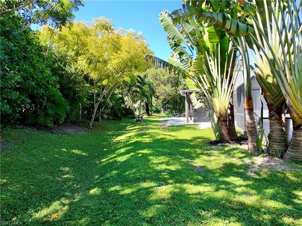 COUNTRY OAKS - Residential