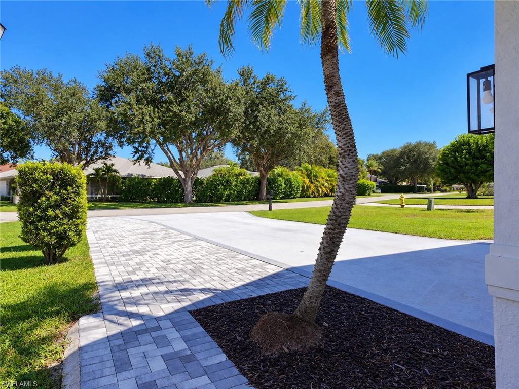 COUNTRY OAKS - Residential