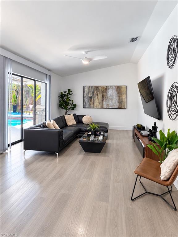 COUNTRY OAKS - Residential