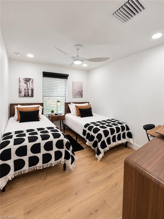 COUNTRY OAKS - Residential