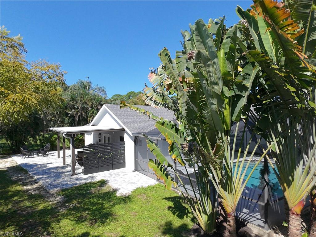 COUNTRY OAKS - Residential