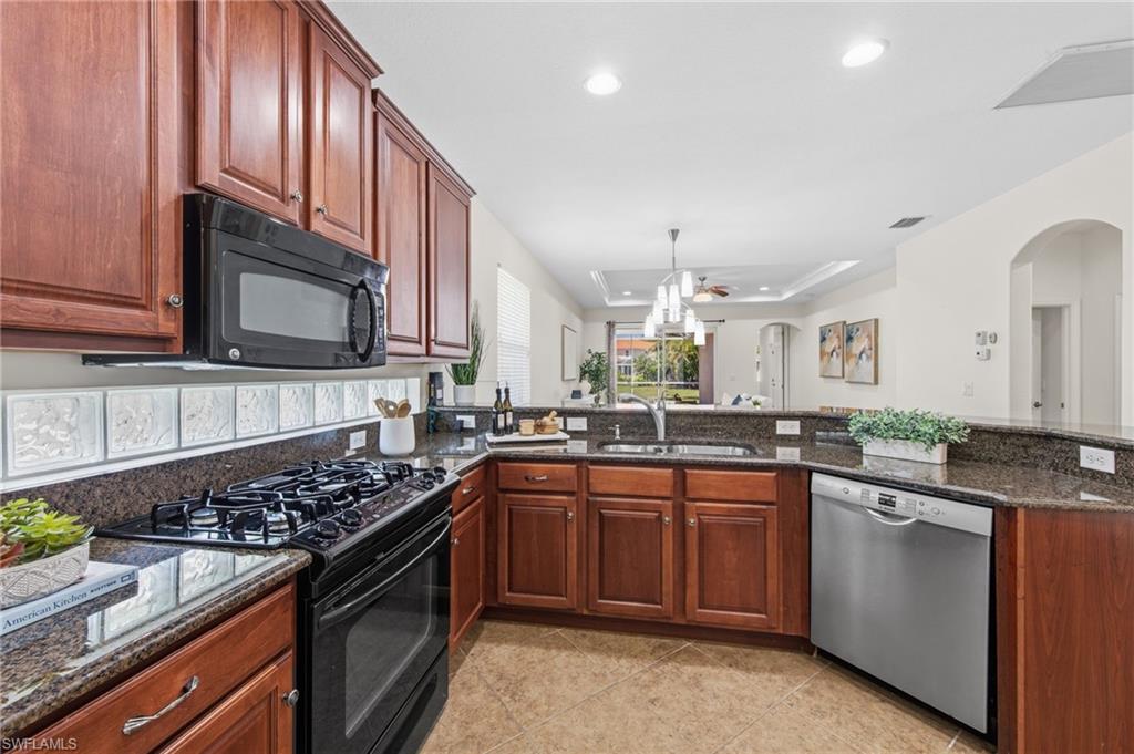 THE RESERVE AT ESTERO - Residential