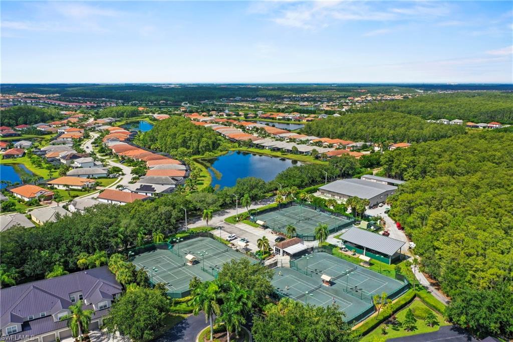 CHAMPION'S GREEN - Residential