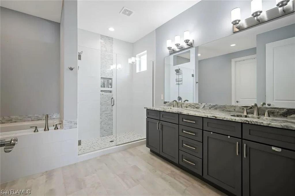 FORT MYERS SHORES - Residential