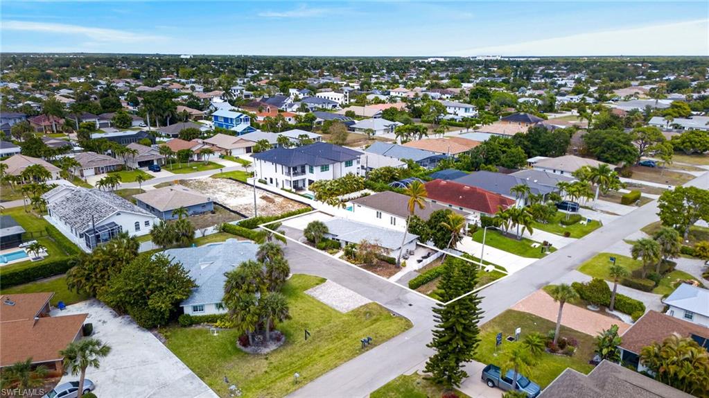NAPLES PARK - Residential Income
