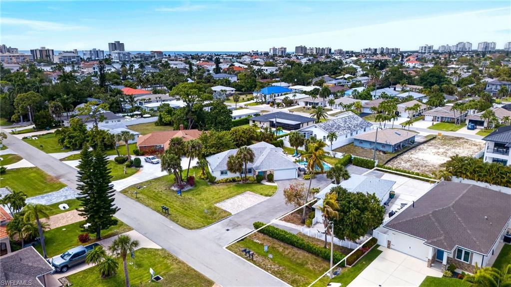 NAPLES PARK - Residential Income