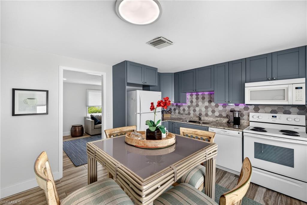 NAPLES PARK - Residential Income