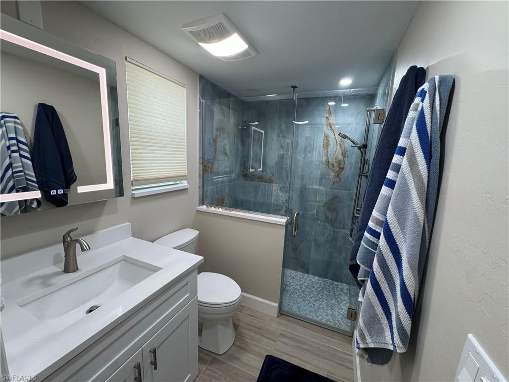 RIVERBEND MOTORCOACH RESORT - Land