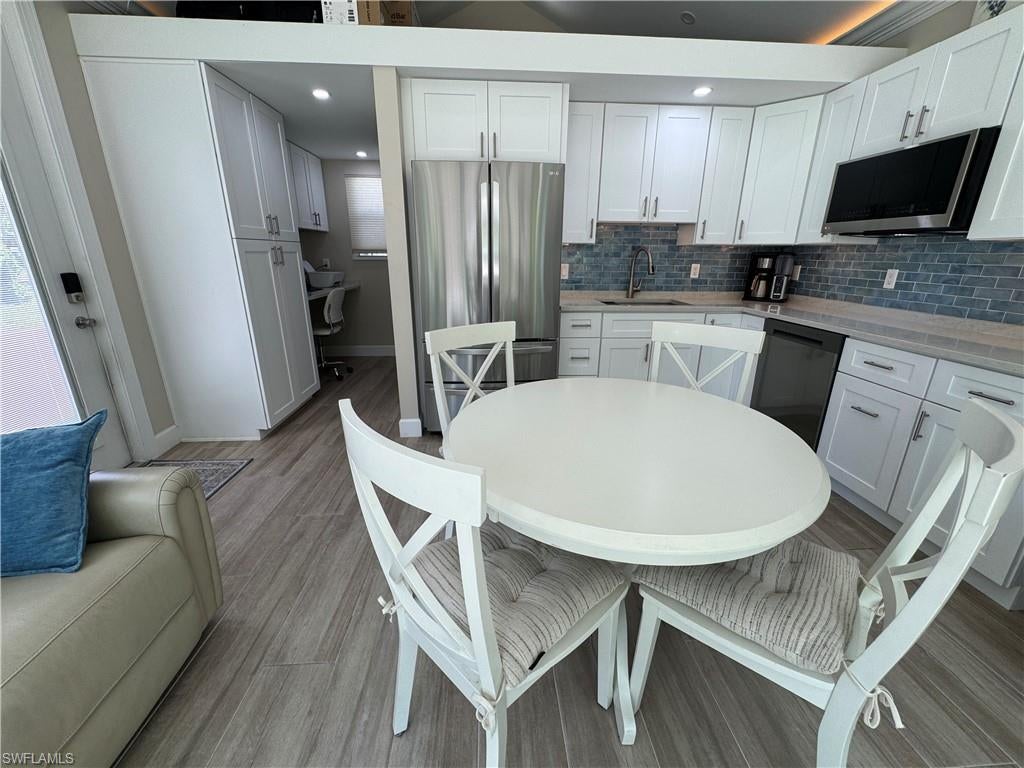 RIVERBEND MOTORCOACH RESORT - Land