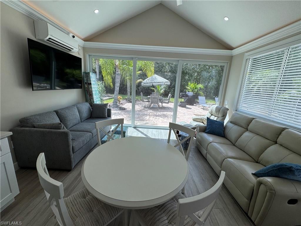 RIVERBEND MOTORCOACH RESORT - Land