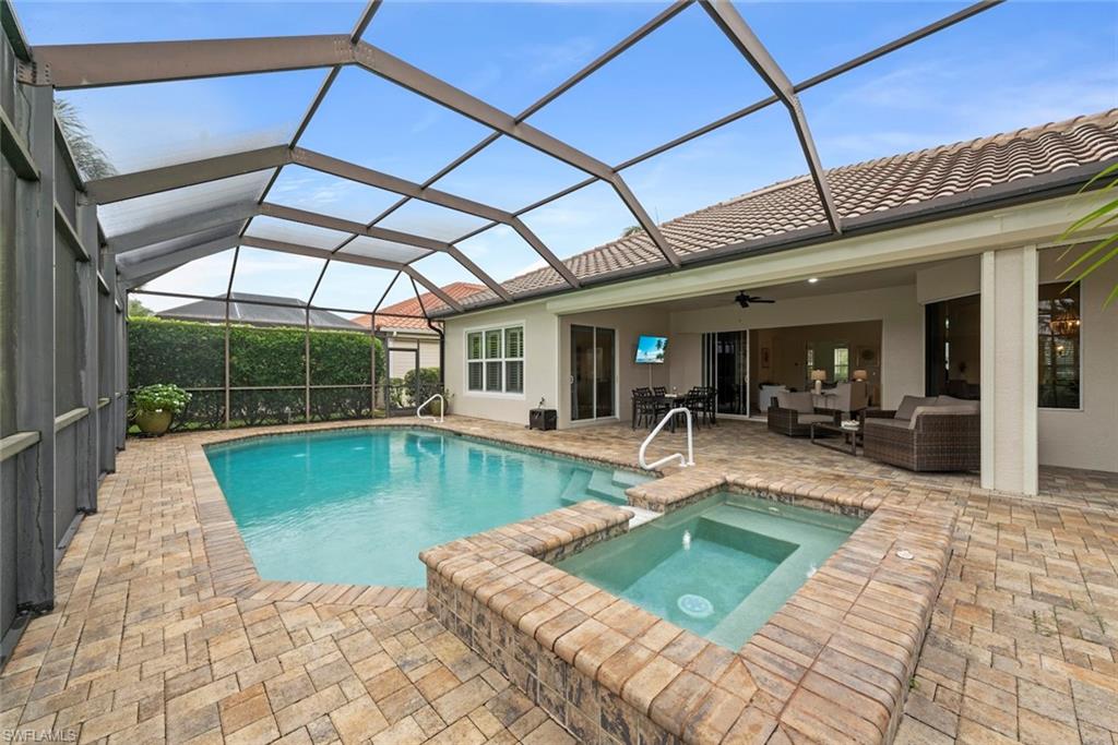 HOLLYBROOK - Residential