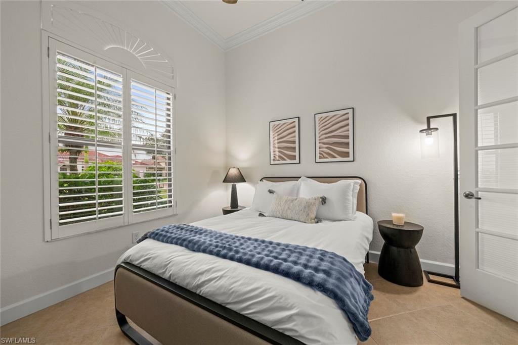 HOLLYBROOK - Residential