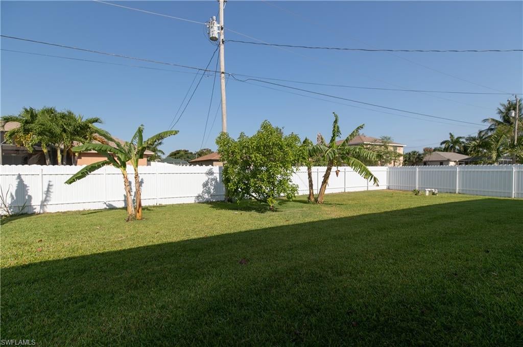 CAPE CORAL - Residential