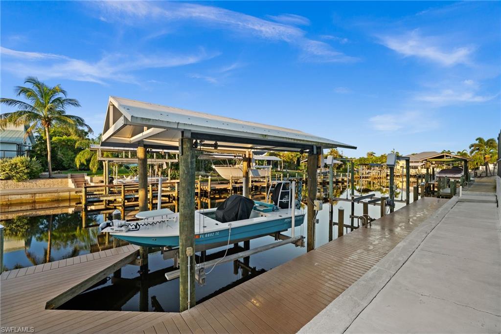 MANATEE BAY UNRECORDED SUBDIVISION - Residential