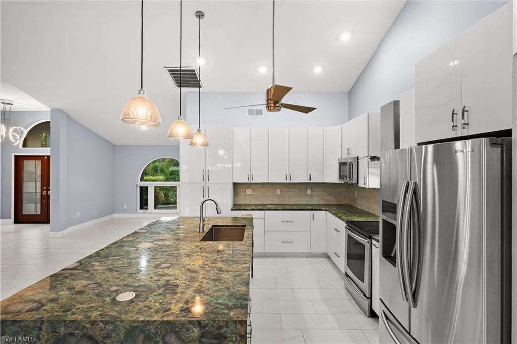 MANATEE BAY UNRECORDED SUBDIVISION - Residential