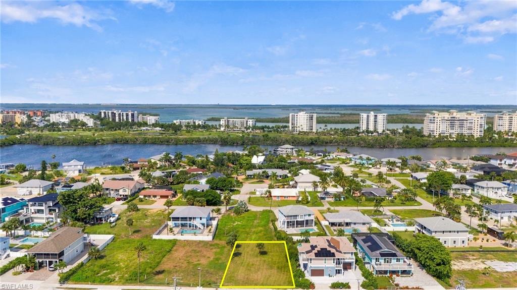 LAGUNA SHORES - Land