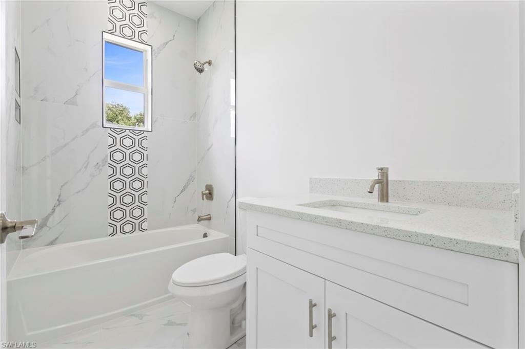 LEHIGH ESTATES - Residential Income