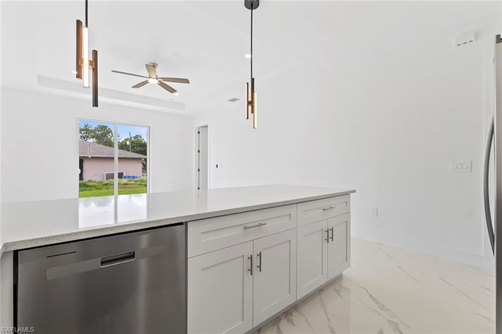 LEHIGH ESTATES - Residential Income