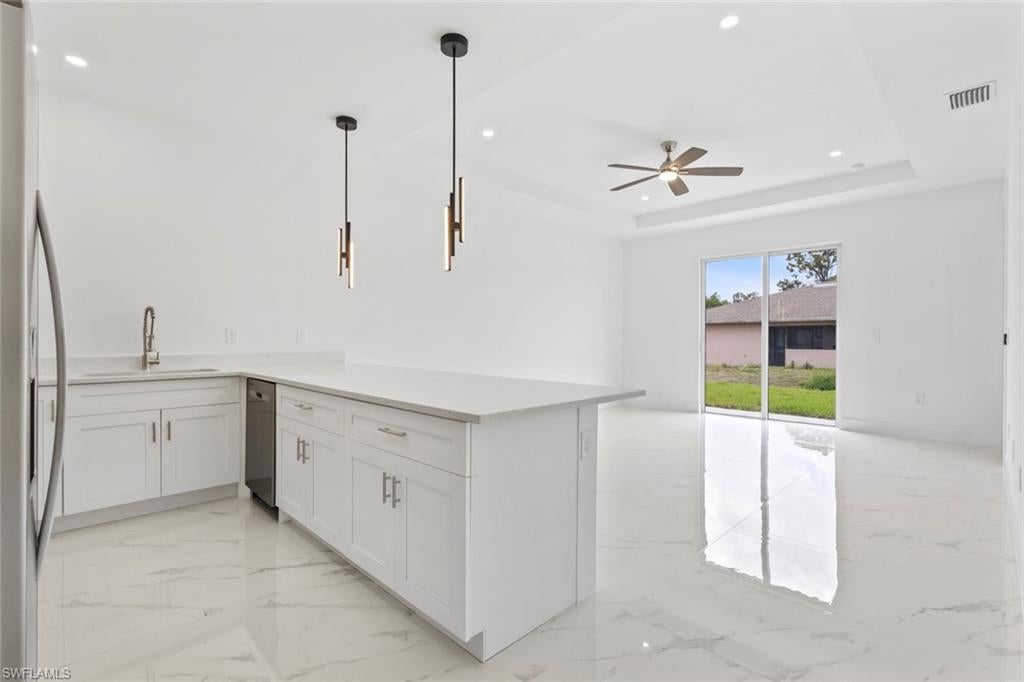 LEHIGH ESTATES - Residential Income
