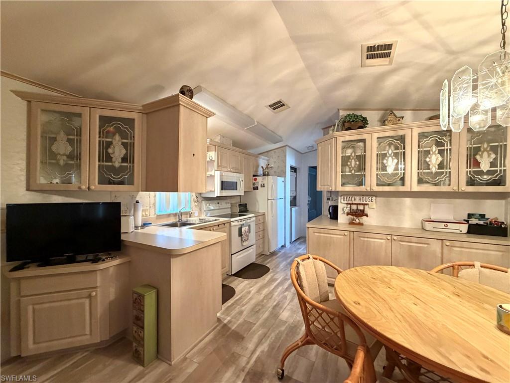RIVERWOODS PLANTATION - Residential