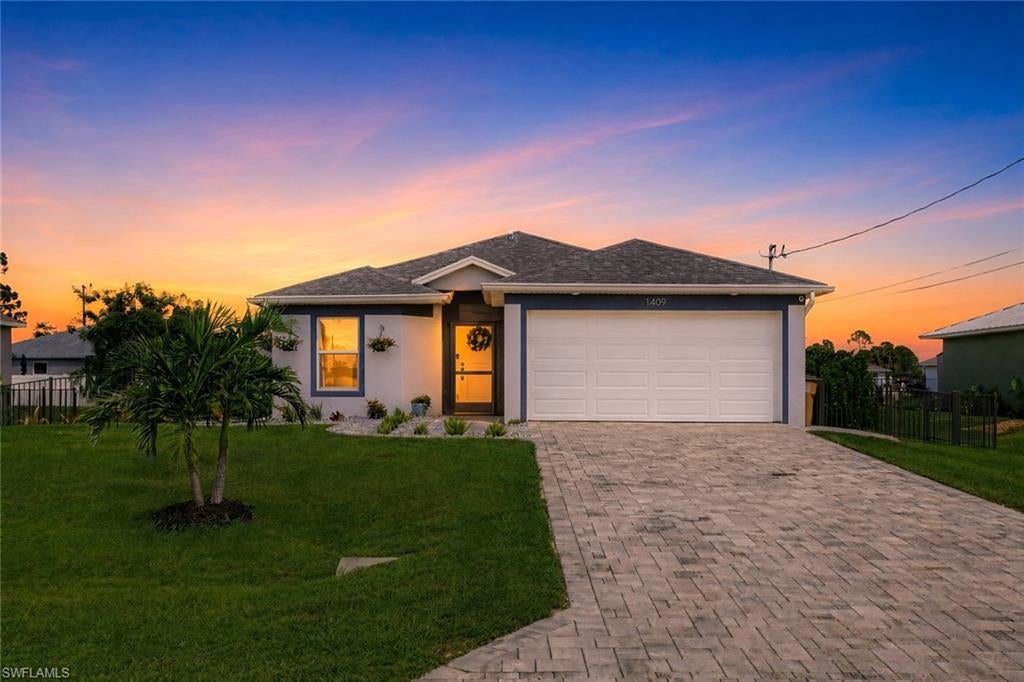 CAPE CORAL - Residential