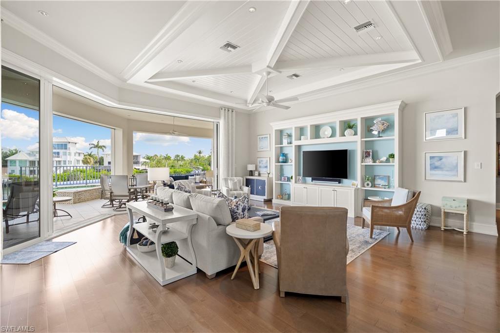 BAREFOOT BEACH - Residential