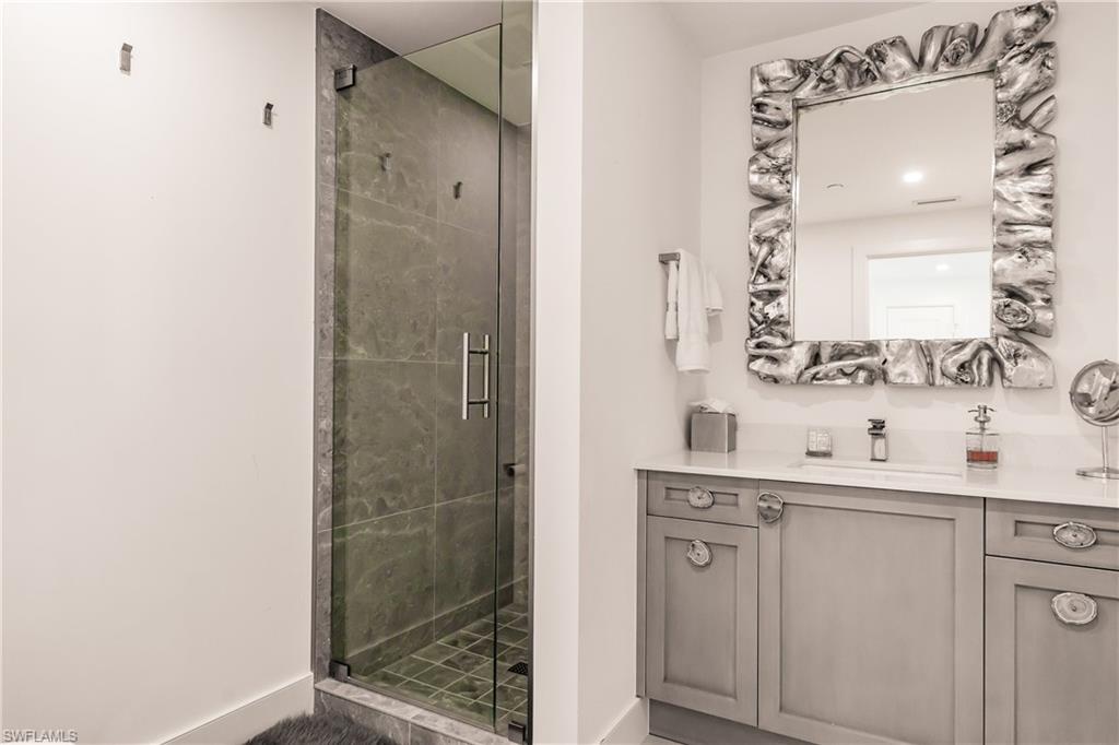 KALEA BAY TOWER 100 - Residential Lease