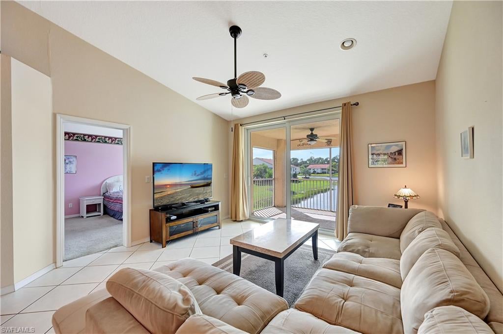 HUNTINGTON LAKES - Residential