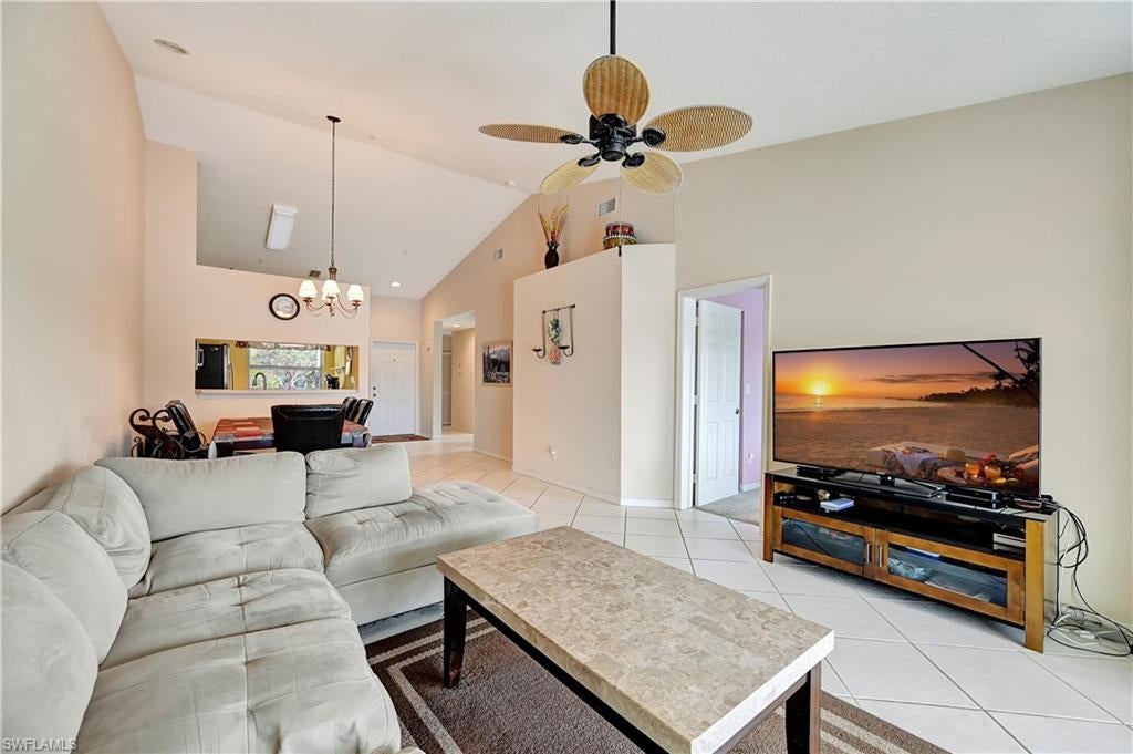 HUNTINGTON LAKES - Residential