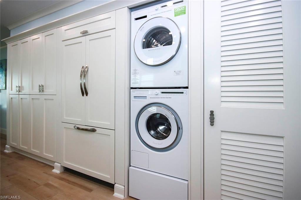 OCEANS REACH CONDO - Residential