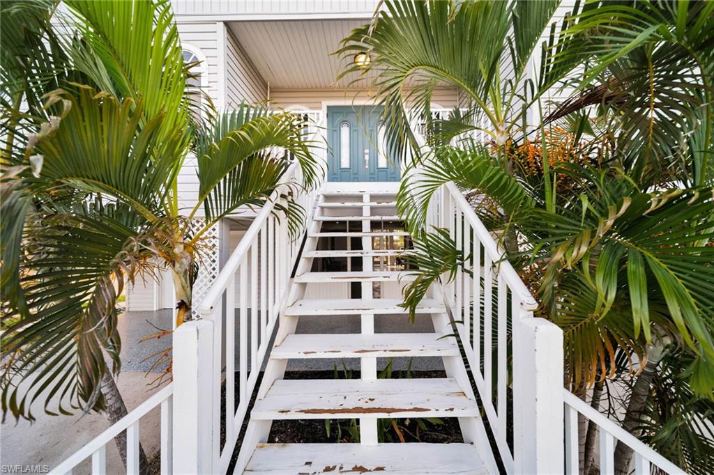 ISLANDS END - Residential