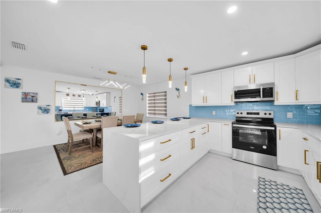 ISLANDS END - Residential