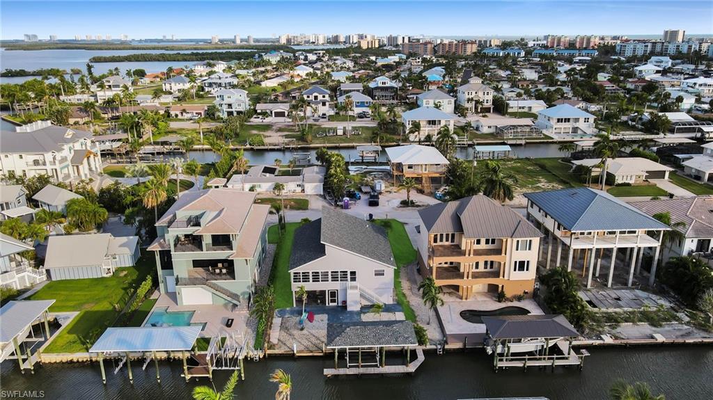 ISLANDS END - Residential
