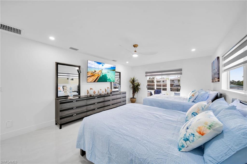 ISLANDS END - Residential