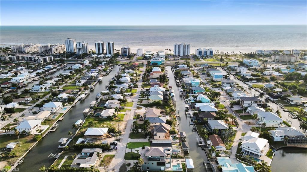 ISLANDS END - Residential