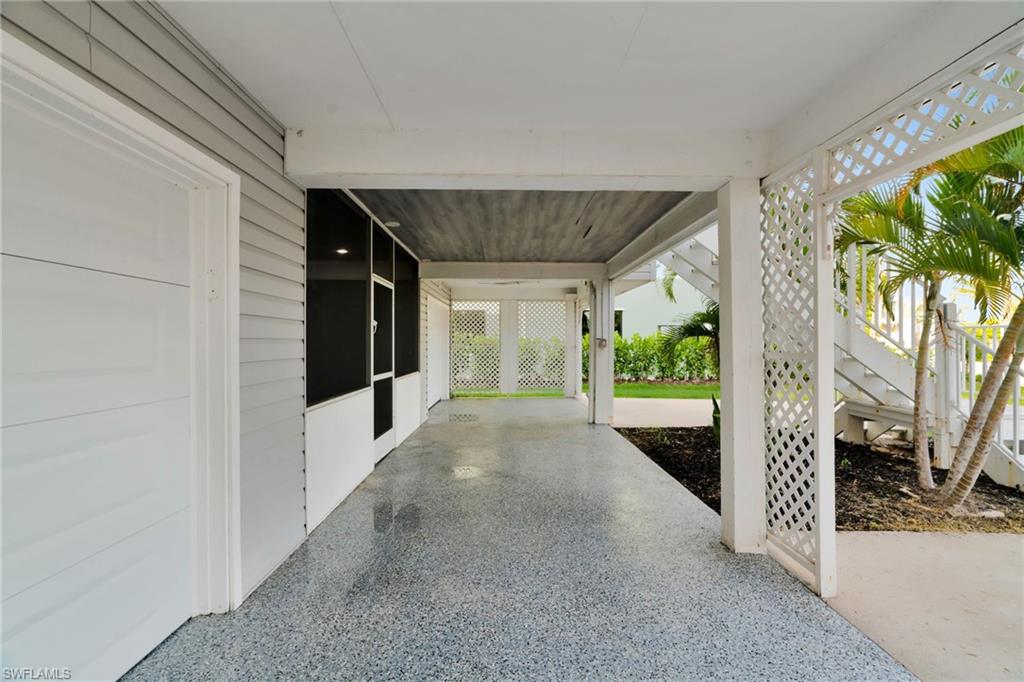 ISLANDS END - Residential