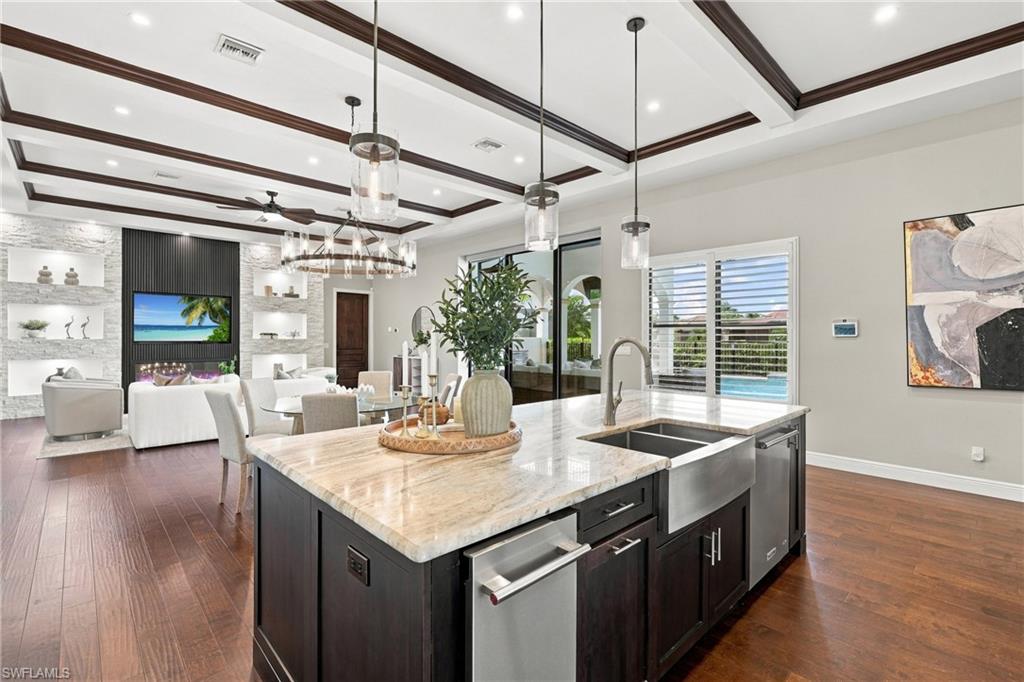 WATER'S EDGE - Residential