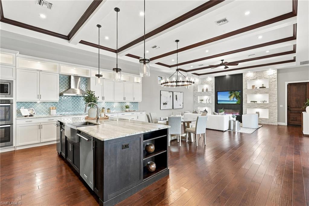 WATER'S EDGE - Residential