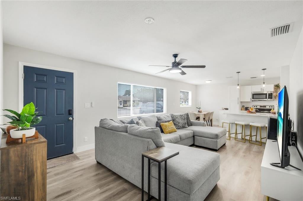 TROPIC ISLES - Residential