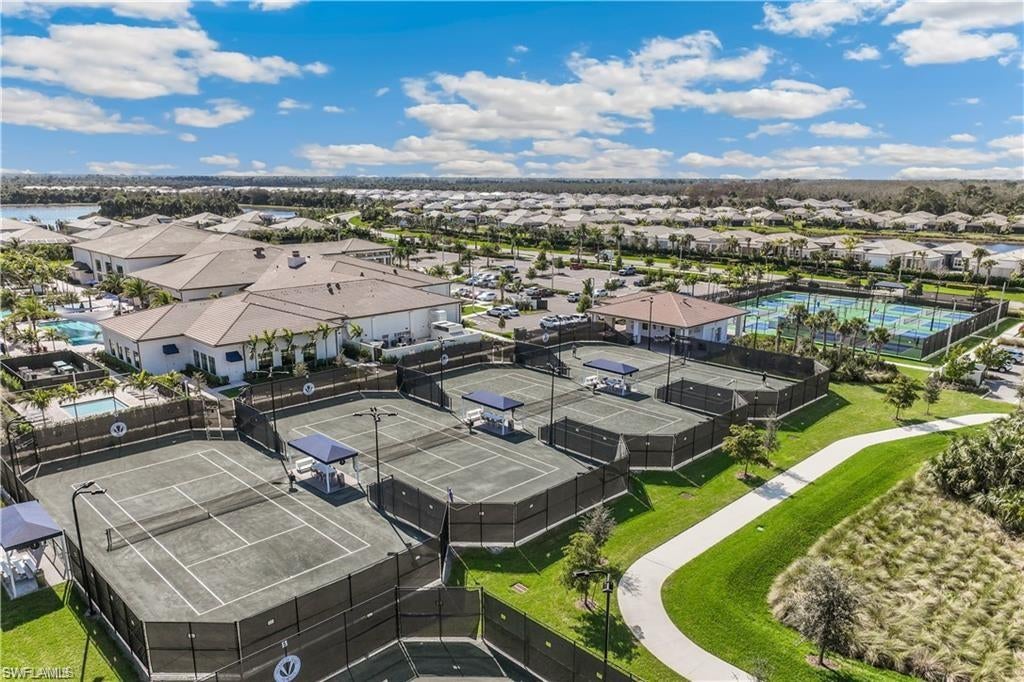 VALENCIA TRAILS - Residential