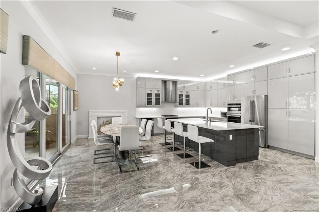 VALENCIA TRAILS - Residential