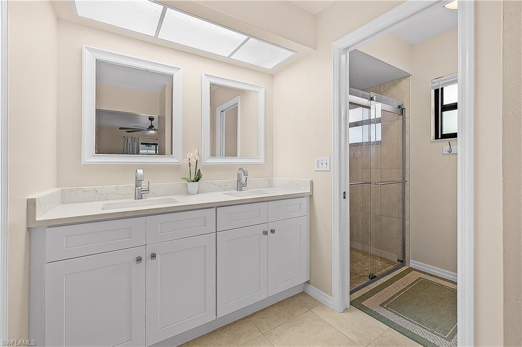 CHARLOTTE SHORES - Residential