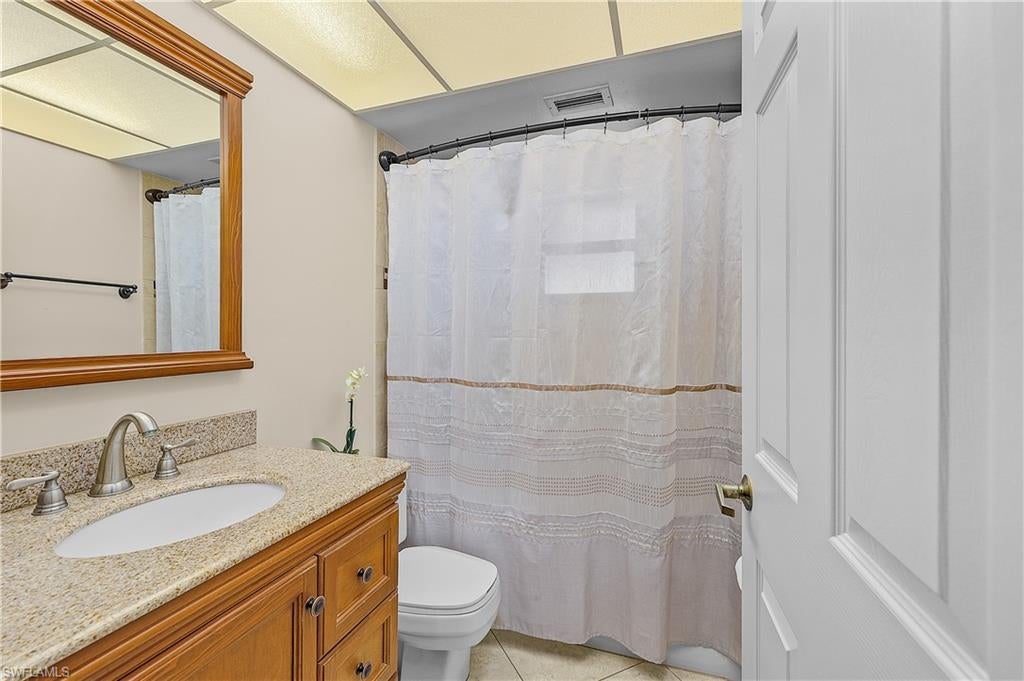 CHARLOTTE SHORES - Residential