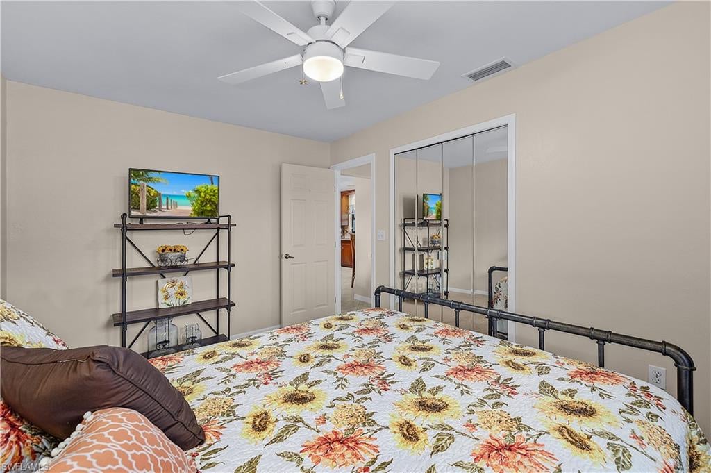 CHARLOTTE SHORES - Residential
