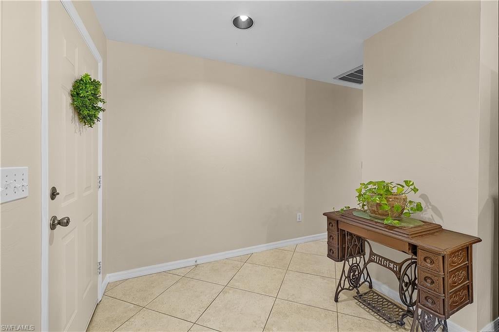 CHARLOTTE SHORES - Residential