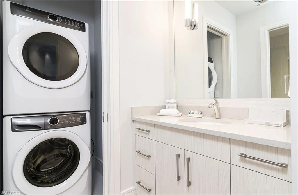 SOCE FLATS - Residential Lease